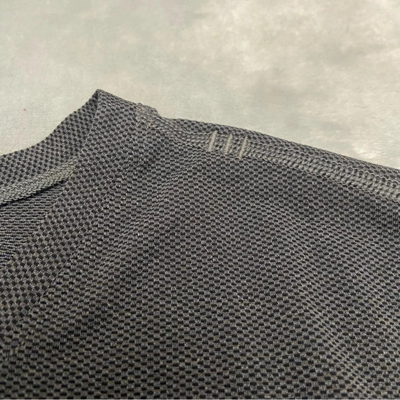 Lululemon R.A.D. Short Sleeve T-Shirt Heathered Black 21071 - Picture 7 of 10